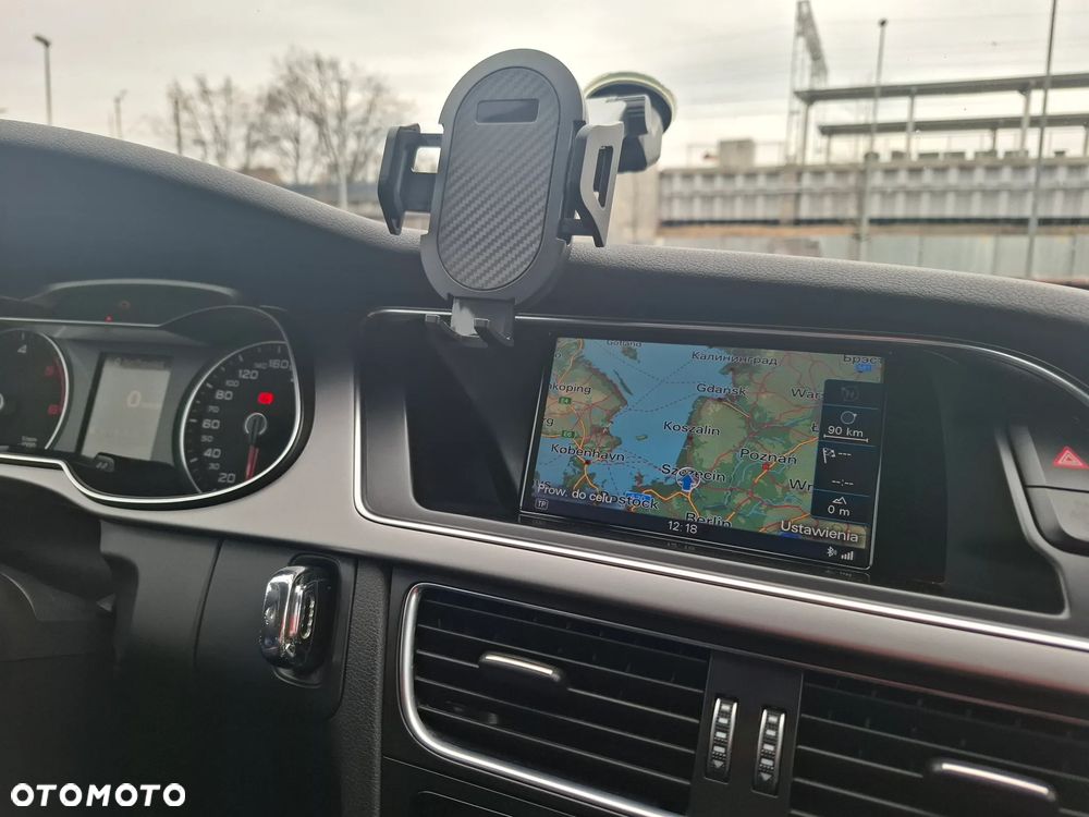 Audi A4 Avant 2.0 TDI DPF Ambiente - 17