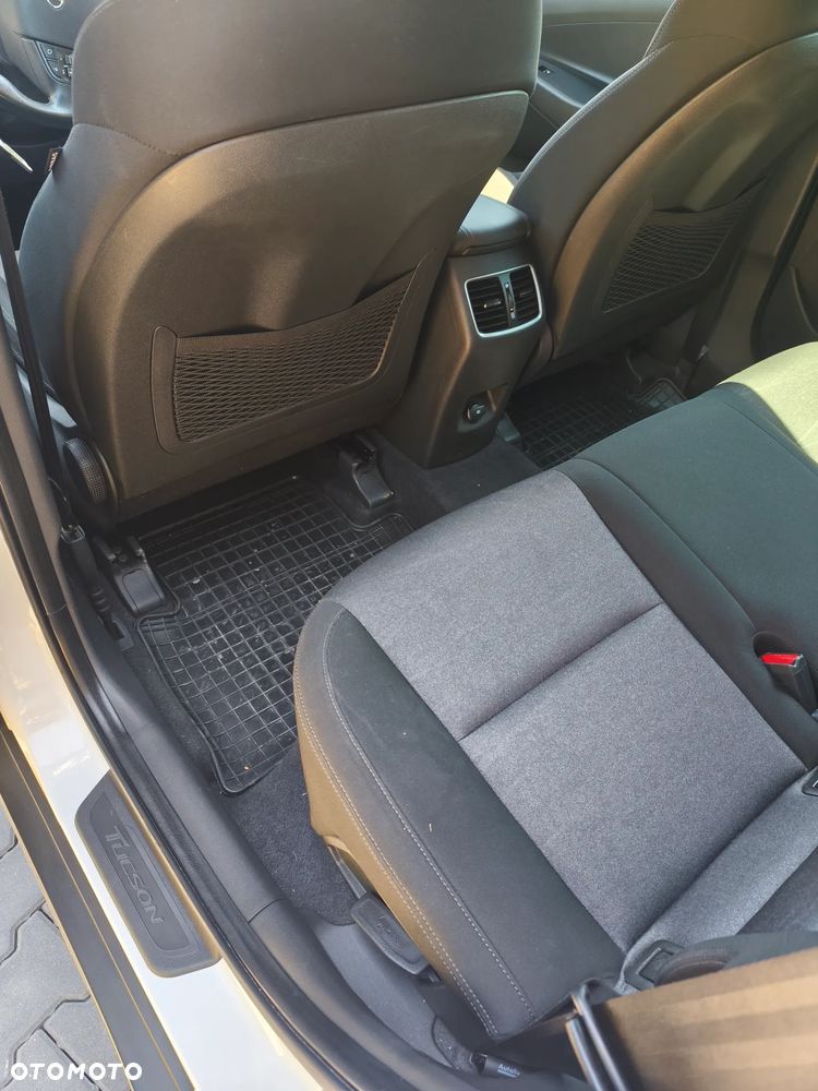 Hyundai Tucson 1.6 Turbo 2WD Go - 19