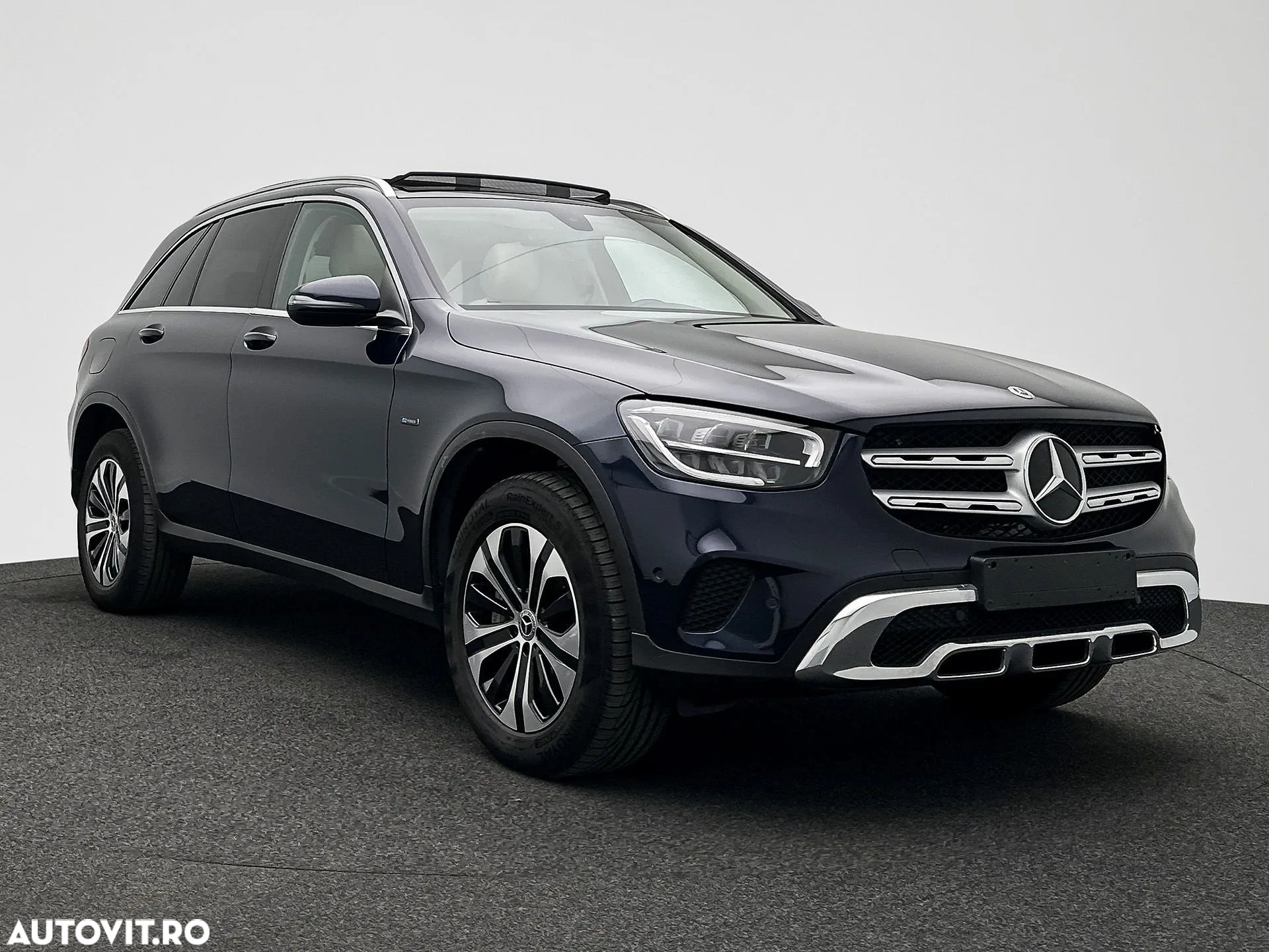Mercedes-Benz GLC 300 e 4MATIC - 2
