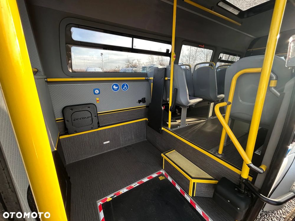 Mercedes-Benz eSprinter CITY - 5