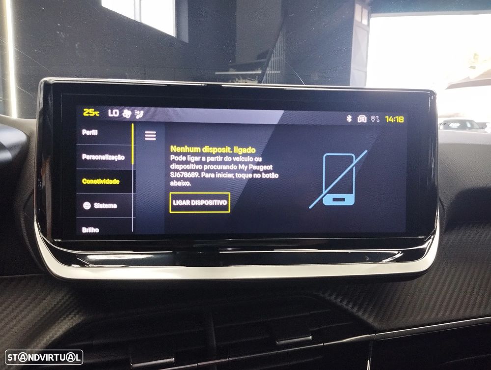 Peugeot 2008 1.2 Hybrid Allure e-DCS6 - 32