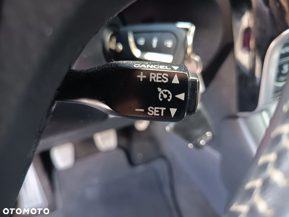 Toyota Auris 1.6 Dynamic - 32
