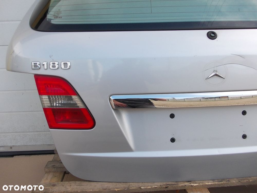 Klapa bagażnika tył Mercedes B klasa W245 zdrowa - 14
