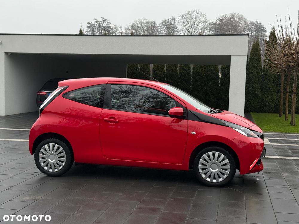 Toyota Aygo x-play - 5