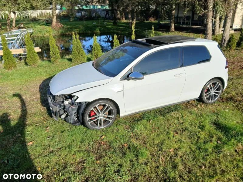 Volkswagen Golf GTD 2.0 TDI SCR DSG - 7