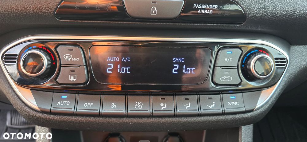 Hyundai i30 1.5 T-GDI 48V Comfort DCT - 29