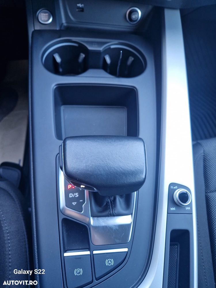 Audi A4 2.0 40 TFSI quattro S tronic MHEV Basic - 16