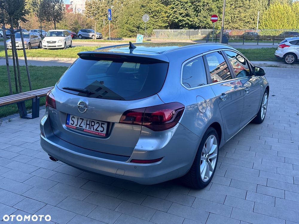 Opel Astra 2.0 CDTI DPF Sports Tourer - 8