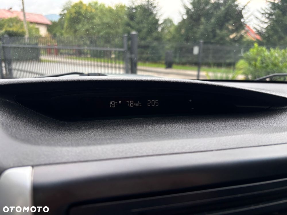 Subaru Forester 2.0D XA 000 Euro5 - 11