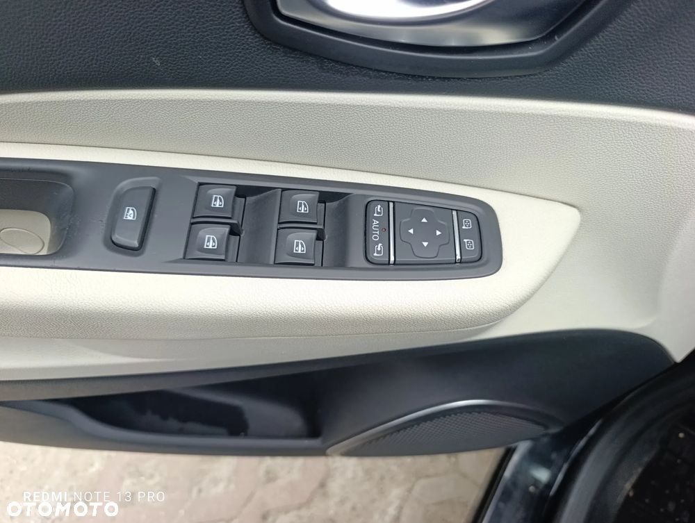 Renault Captur 0.9 Energy TCe Limited - 25
