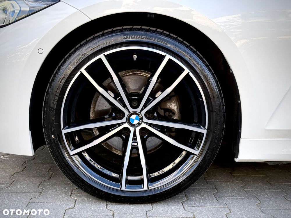 BMW Seria 3 320d xDrive mHEV M Sport - 19