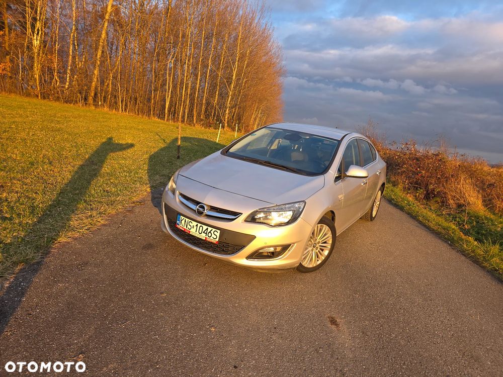 Opel Astra 1.4 T Cosmo - 16