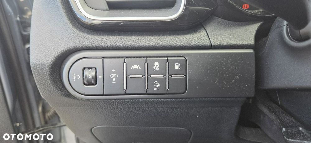 Kia XCeed 1.6 GDI PHEV Business Line DCT - 24