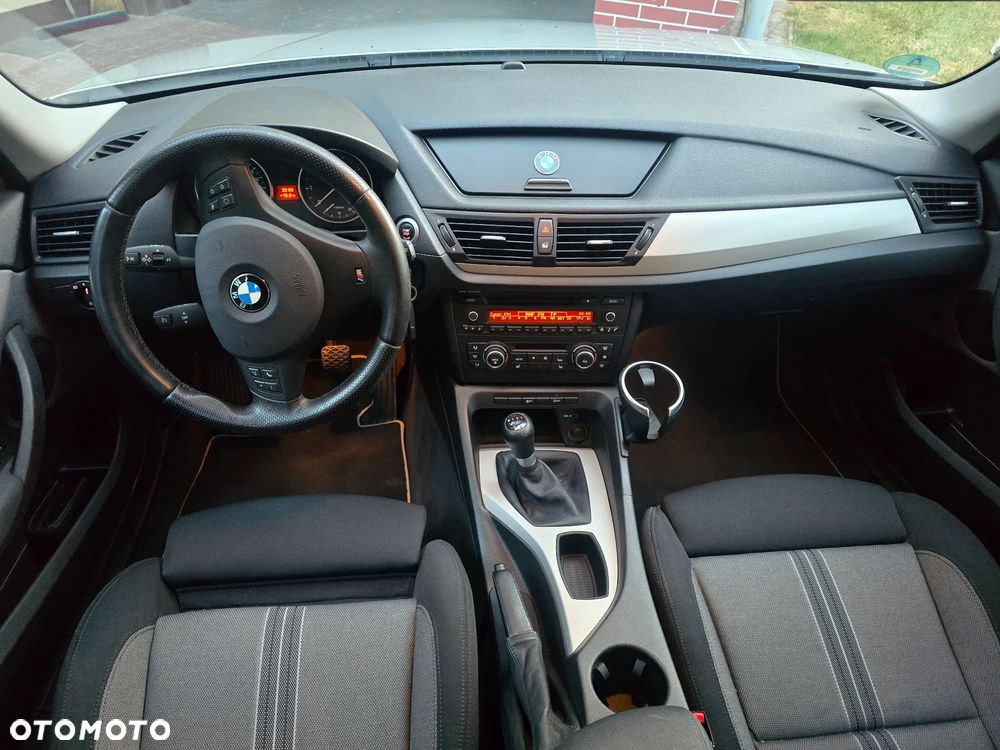 BMW X1 sDrive20i xLine - 38