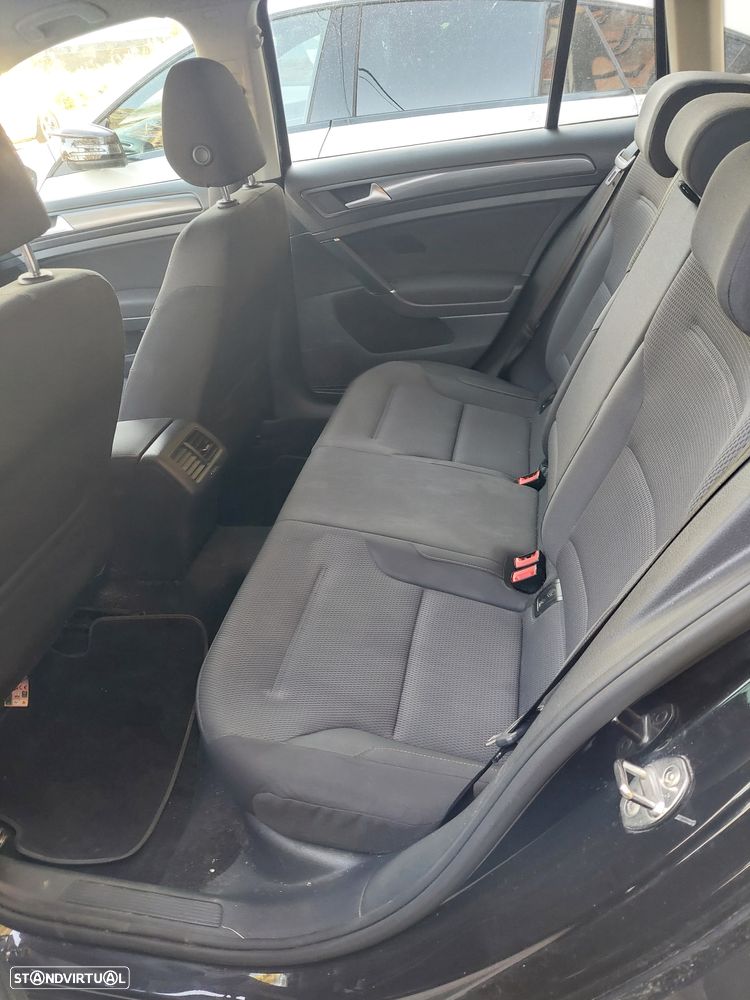 VW Golf Variant 1.6 TDi Confortline DSG - 9