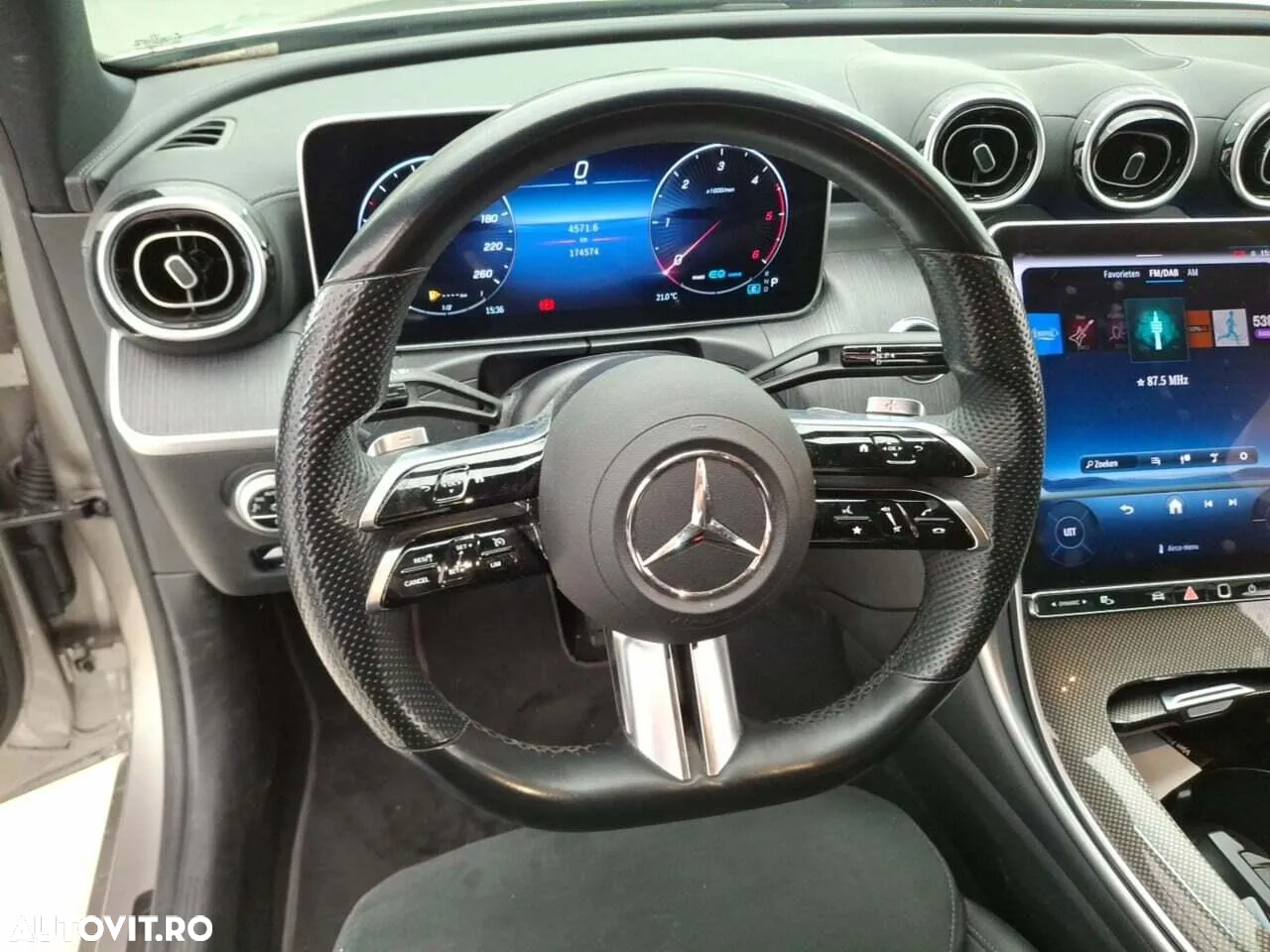 Mercedes-Benz C - 9