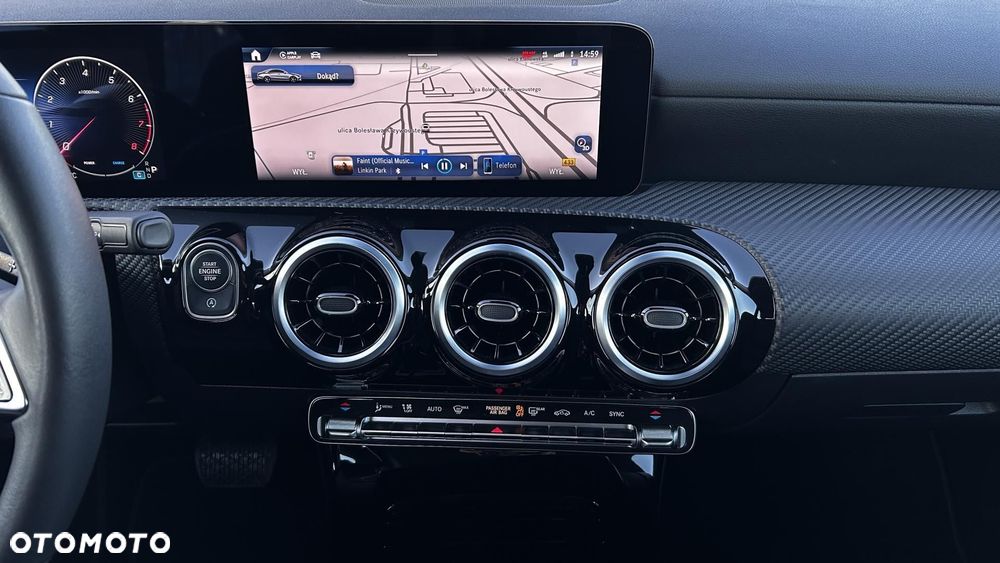 Mercedes-Benz CLA - 17