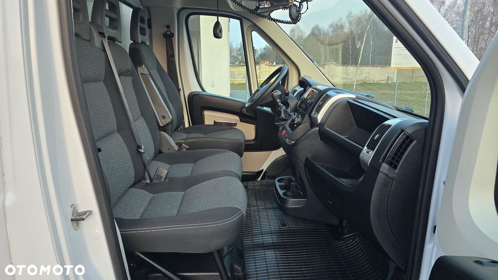 Fiat DUCATO MAXI ❗️DUŻY KONTENER / IZOTERMA 8EP MRAUTO / PODUSZKI PNEUMATYCZNE / SALON POLSKA / 1 WŁ / PO DUŻYM SERWISIE / TEMPOMAT / NAVI / PODUSZKI PNEUMATYCZNE / JAK NOWY ❗️❗️ - 29