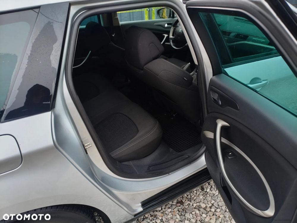 Citroën C5 1.6 HDi Attraction - 11