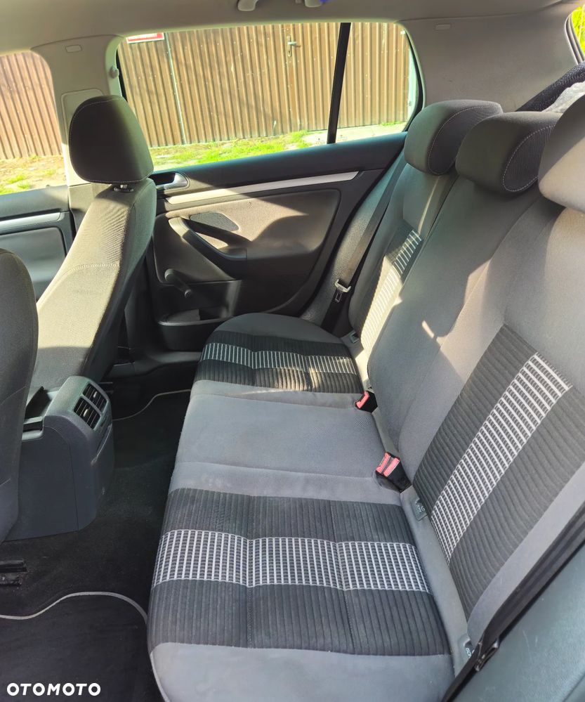 Volkswagen Golf 1.6 Comfortline - 9