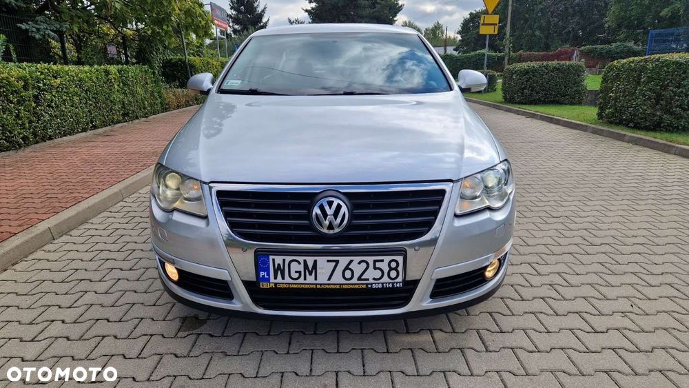 Volkswagen Passat 1.8 TSI Highline - 2