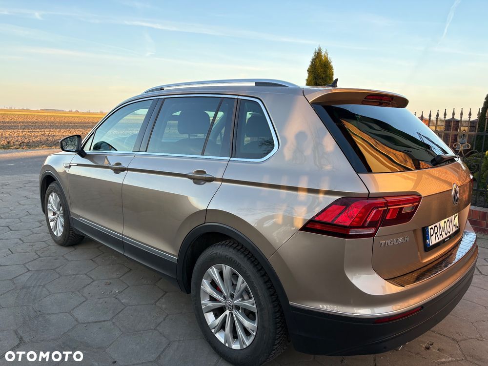 Volkswagen Tiguan - 4