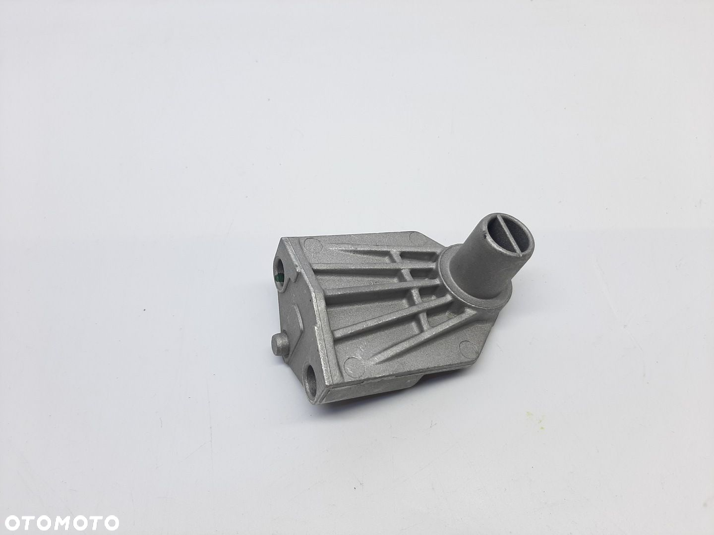 VW Touareg 2010-2017r Mocowanie Stelaż Uchwyt Chłodnicy 7P0121079 - 2