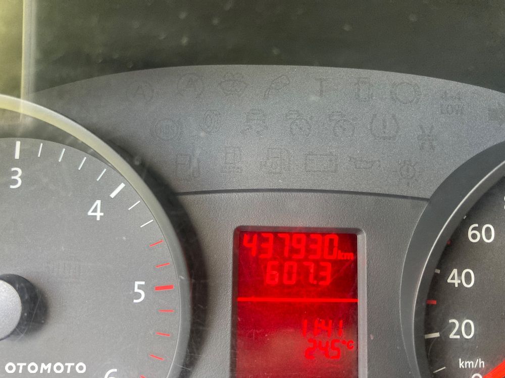 Volkswagen Crafter - 11