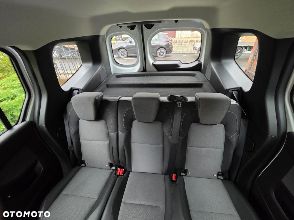Renault Kangoo TCe 130 Equilibre - 17
