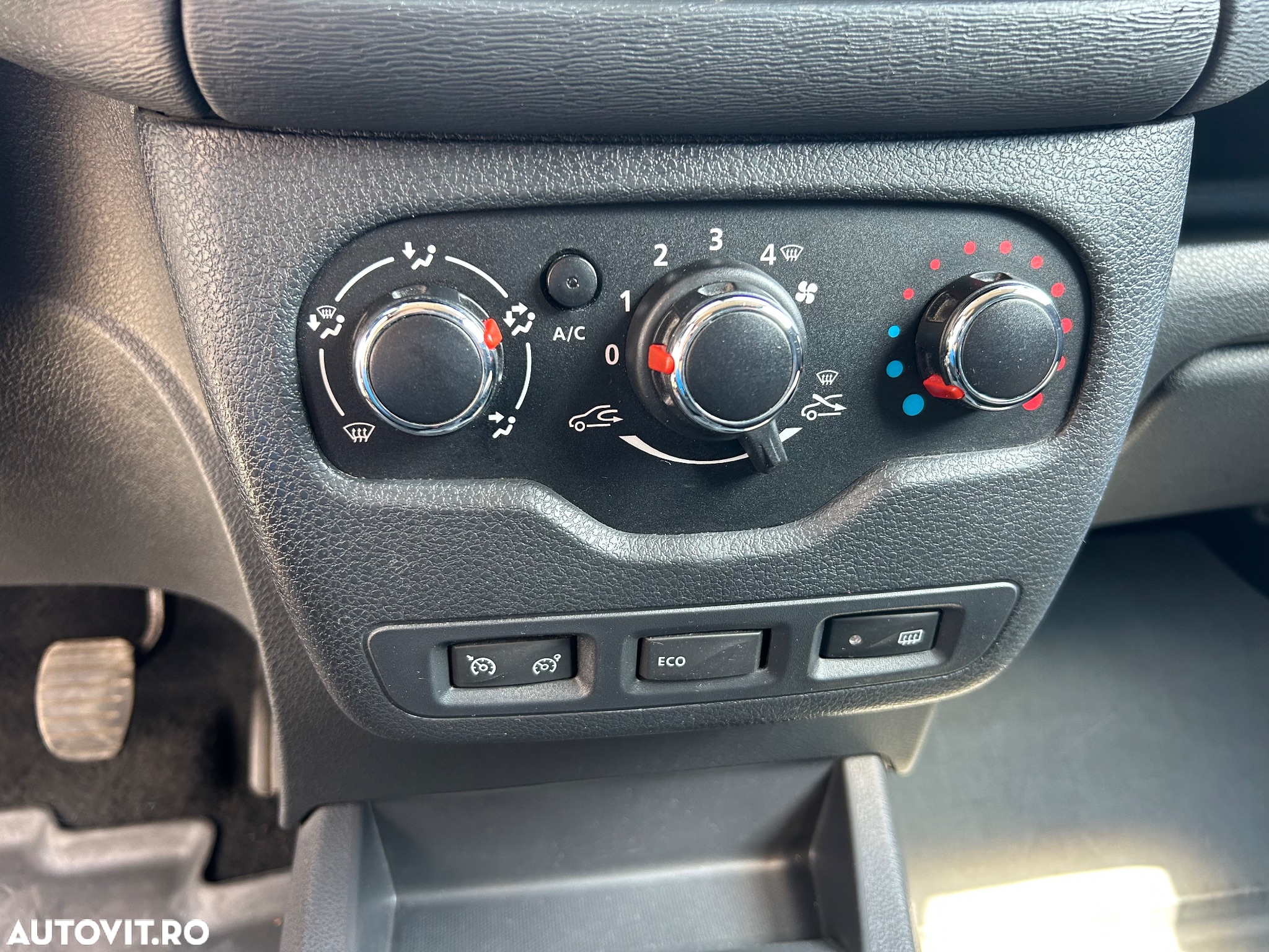 Dacia Dokker 1.5 dCi 90 CP Stepway - 11
