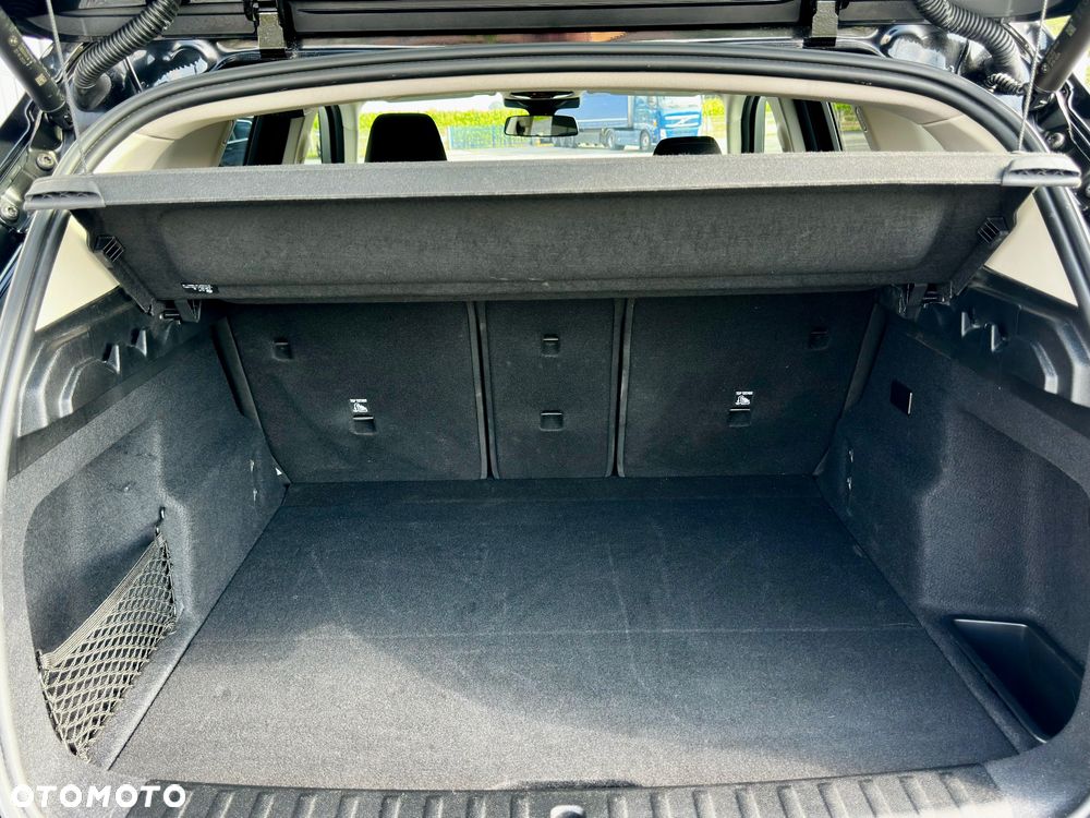 BMW X1 xDrive25e - 36
