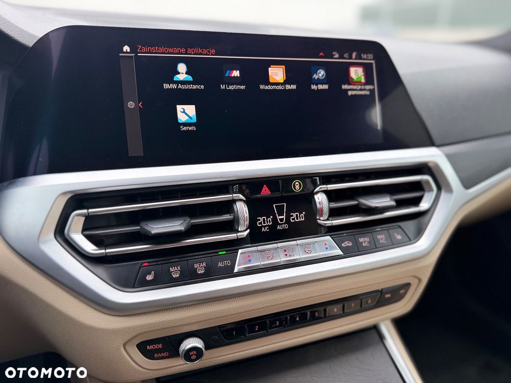 BMW Seria 3 330i Sport Line - 9