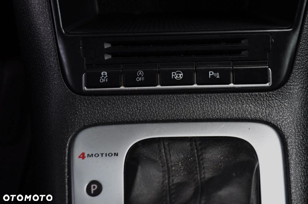 Volkswagen Tiguan 2.0 TDI DPF 4Motion BlueMotion Technology DSG Exclusive - 20