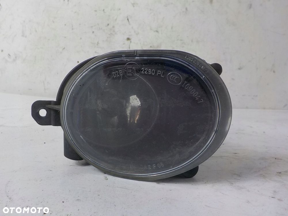 VOLVO V50 LIFT HALOGEN PRAWY PRZÓD PRZEDNI 0305085002 - 1