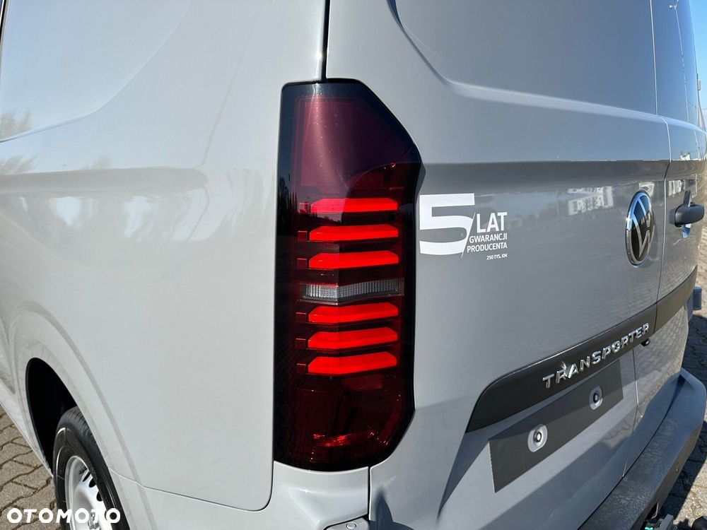 Volkswagen Transporter Transporter Furgon Plussilnik: 2,0 l TDI 150 KM / skrzynia biegów: 6-biegowa manualna rozstaw osi: 3500 mm - 30