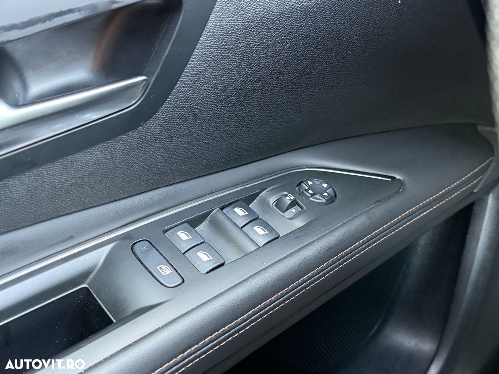 Peugeot 3008 1.5 BlueHDI S&S GT-Line - 28