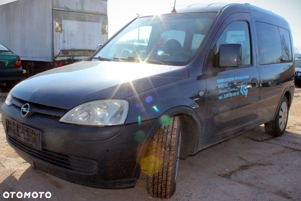 Opel Combo C 2010 1.4i Z14XEP (MASKA, ZDERZAK, LAMPA, BŁOTNIK, DRZWI, SZYBA, FOTEL) - 3