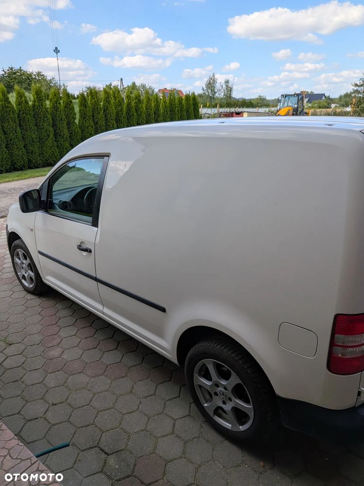 Volkswagen CADDY - 4