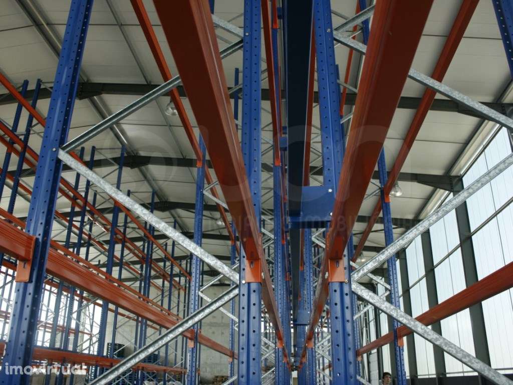 Armazem em Coimbra - Grande imagem: 3/7