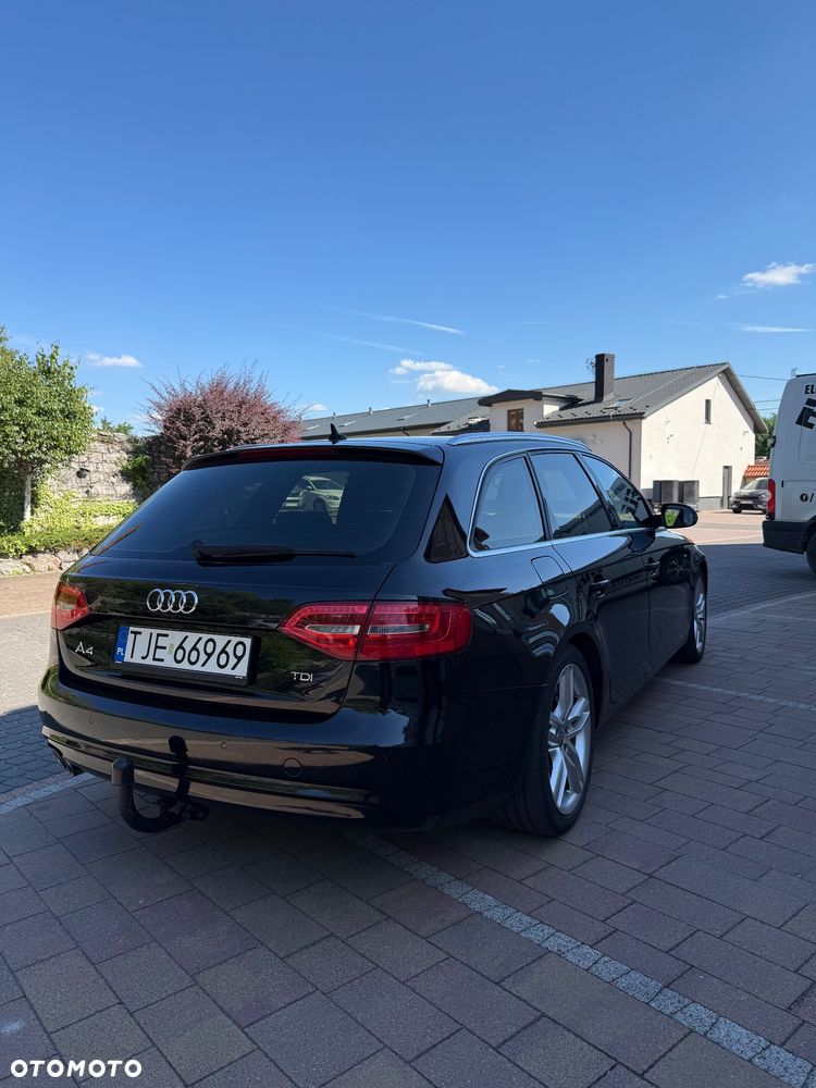 Audi A4 Avant 2.0 TDI DPF S line Sportpaket - 7