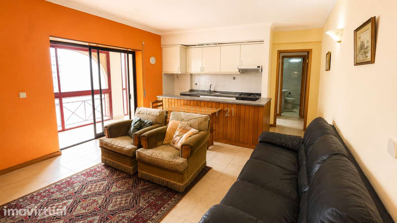 Apartamento T1 junto à Praia|Varanda|Arrecadação|Box - Grande imagem: 3/26