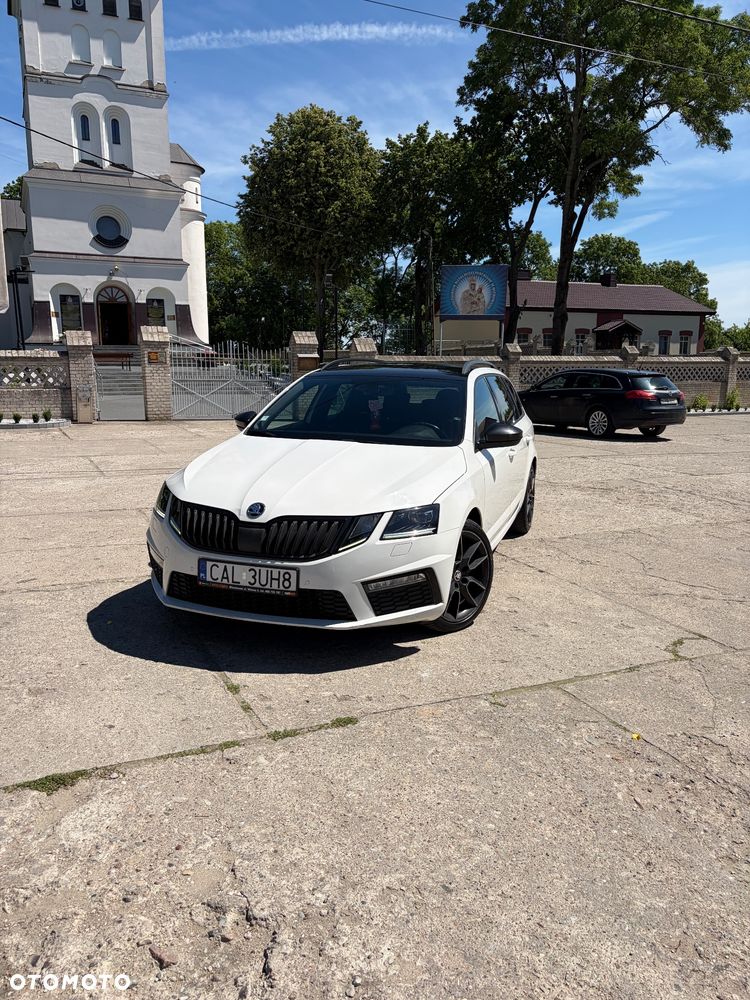 Skoda Octavia 2.0 TDI DSG RS - 2