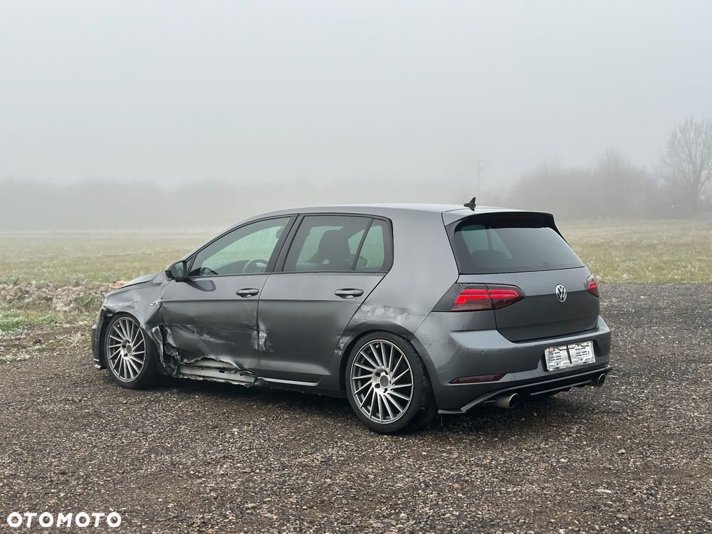 Volkswagen Golf - 12