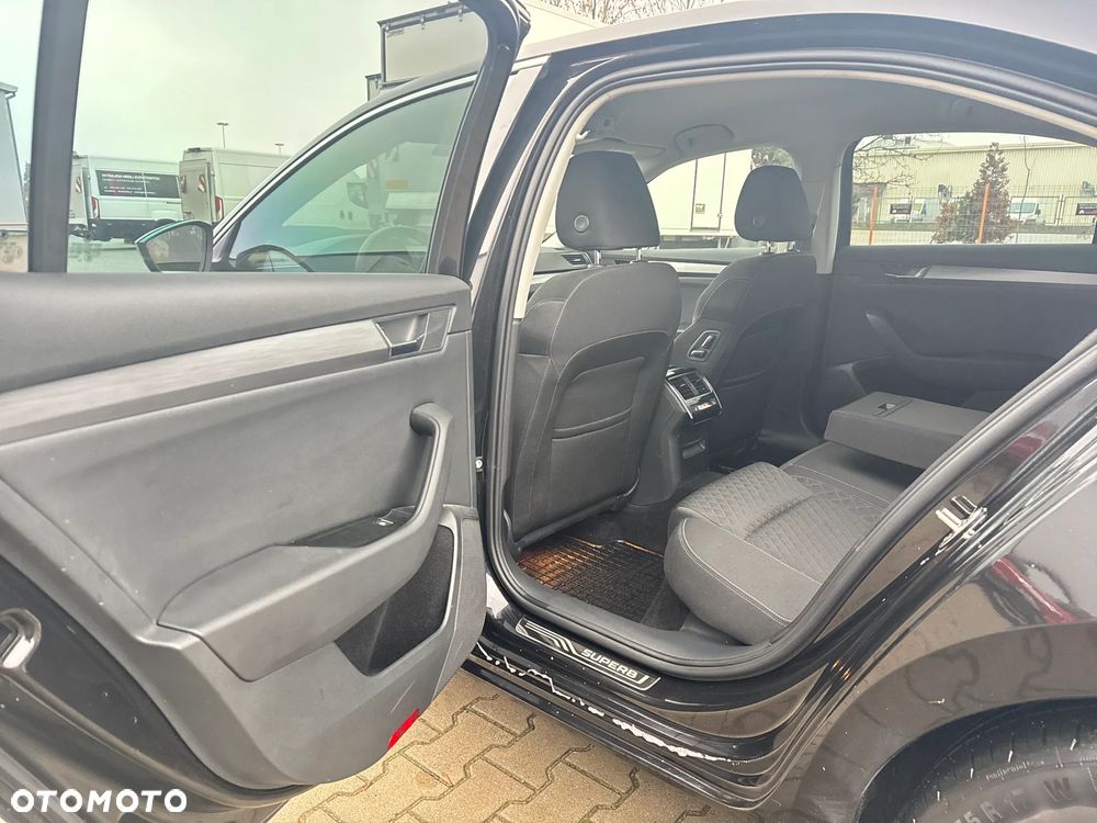 Skoda Superb 2.0 TDI SCR Style DSG - 15