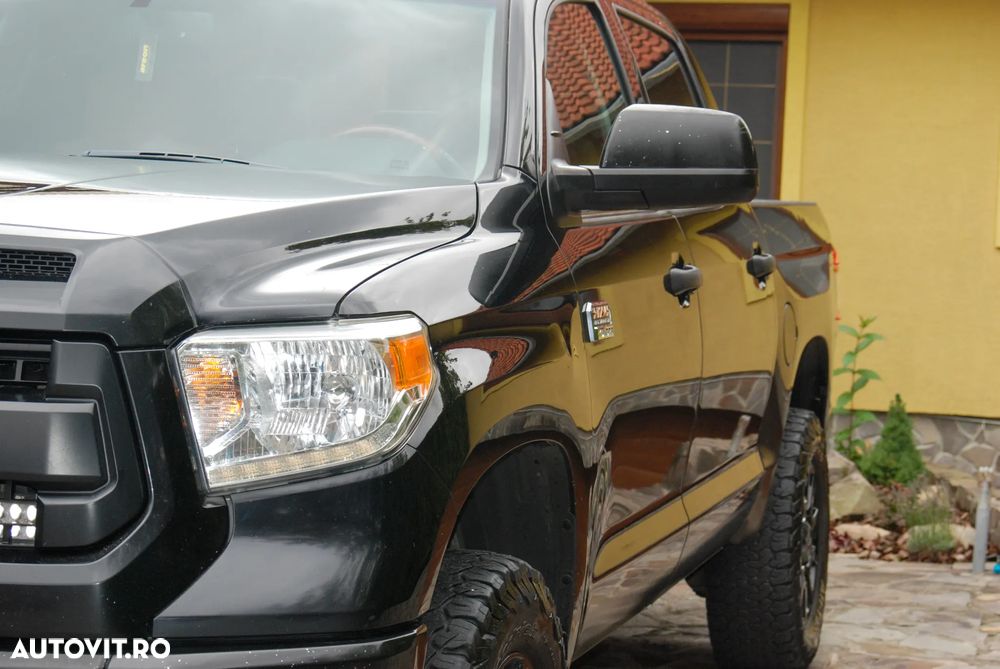 Toyota Tundra - 4