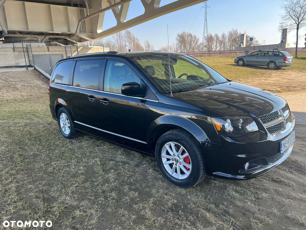 Dodge Grand Caravan - 3