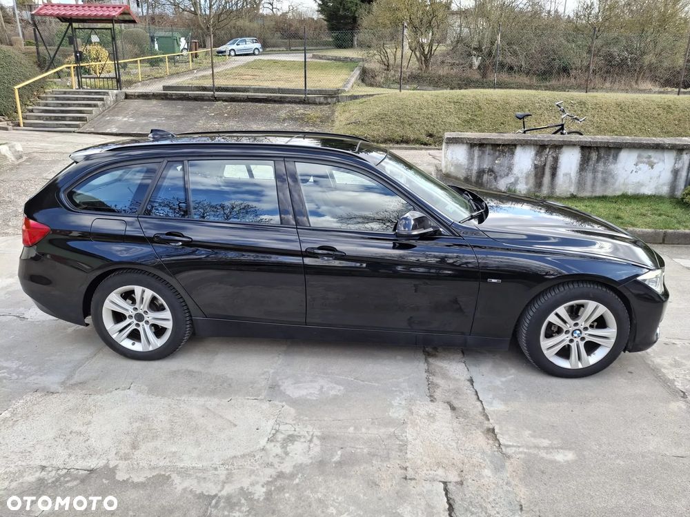 BMW Seria 3 318d xDrive - 5