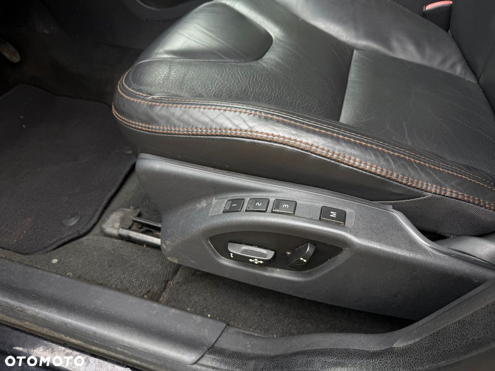 Volvo XC 60 D5 AWD Momentum - 37
