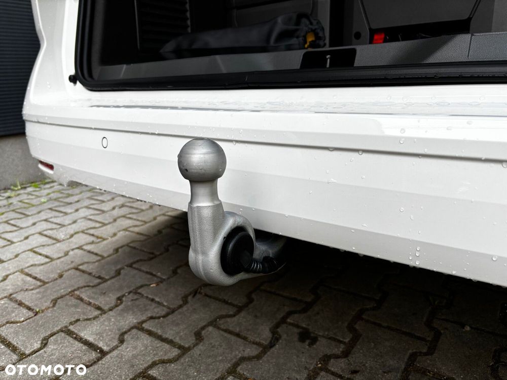 Volkswagen Multivan - 30