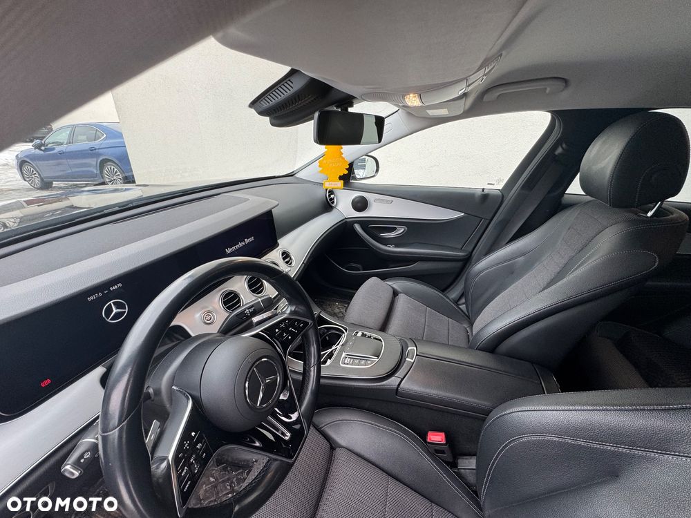 Mercedes-Benz Klasa E 220 d 4-Matic Avantgarde - 32